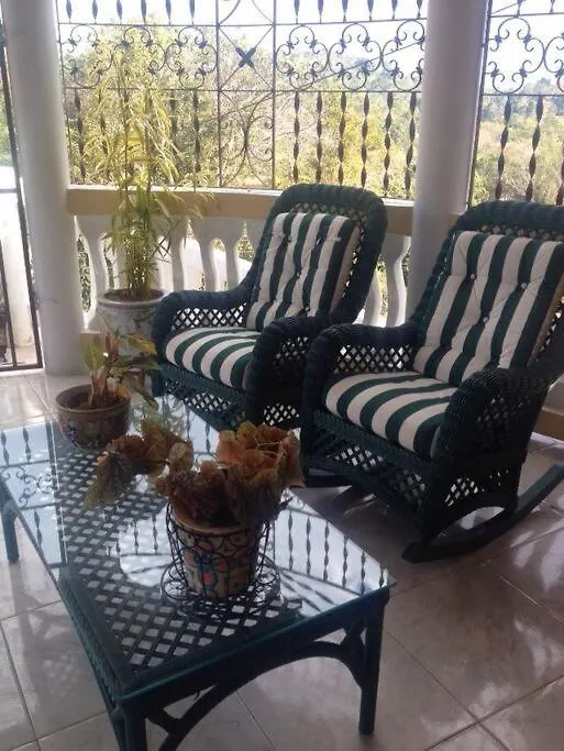 Willa Jannetta'S @Whimhill Bed & Breakfast Negril